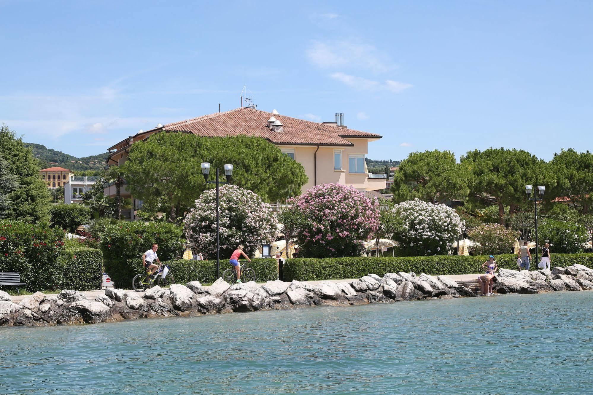 Hotel Du Lac et Bellevue Bardolino Esterno foto